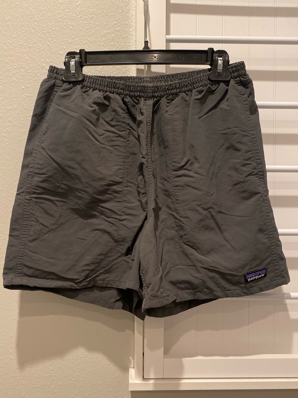 Patagonia Men's Swim Trunks Gray M Elastic Waist Lined Solid Nylon